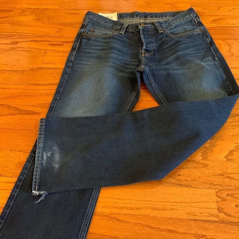 Hollister men’s size waist 31 X length 32.